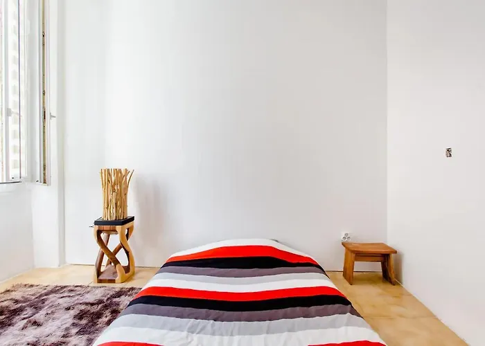 Room Rental In Apartment In Marseille